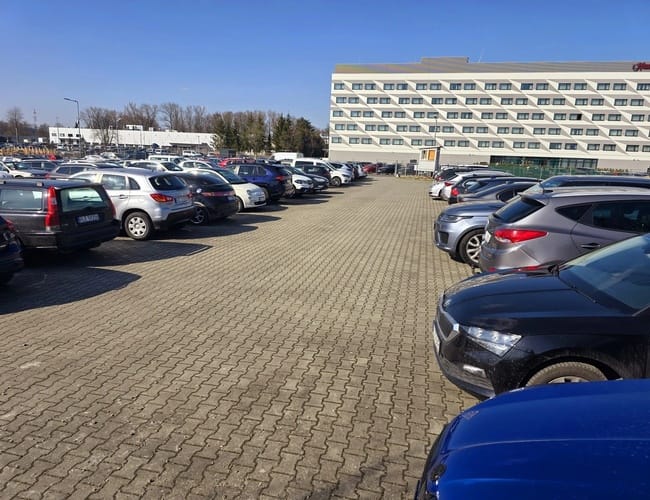 Parking Olo Car Park - parking lotnisko Kraków-Balice (KRK) - zdjęcie 3