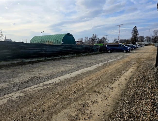 TK Parking - parking lotnisko Kraków-Balice (KRK) - zdjęcie 2