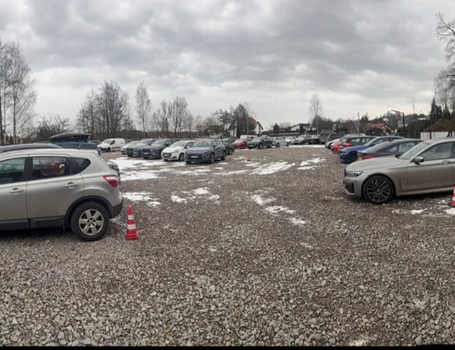 Victory Cars P2 - parking lotnisko Kraków-Balice (KRK) - zdjęcie 6