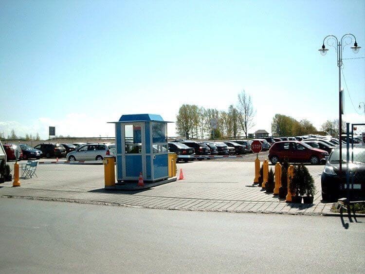 Parking Błękitny Balice Krakow zdjęcie 2