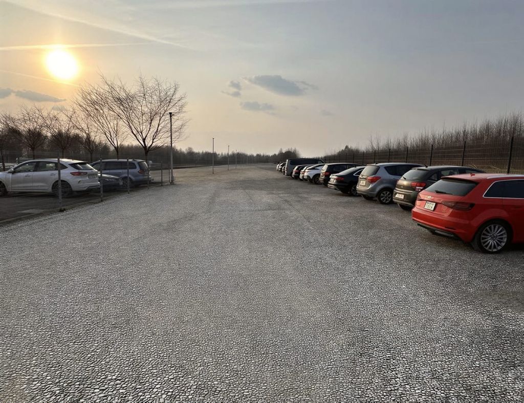 C3 Parking - parking lotnisko Kraków-Balice (KRK) - zdjęcie 3