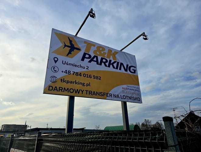 TK Parking - parking lotnisko Kraków-Balice (KRK) - zdjęcie parkingu