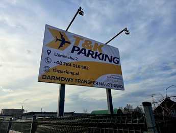 TK Parking - parking lotnisko Kraków-Balice (KRK) - głowne zdjęcie parkingu