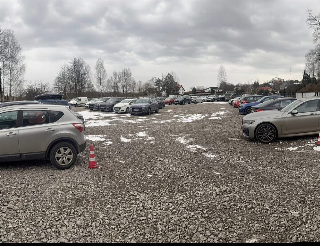 Victory Cars P2 - parking lotnisko Kraków-Balice (KRK) - zdjęcie 6