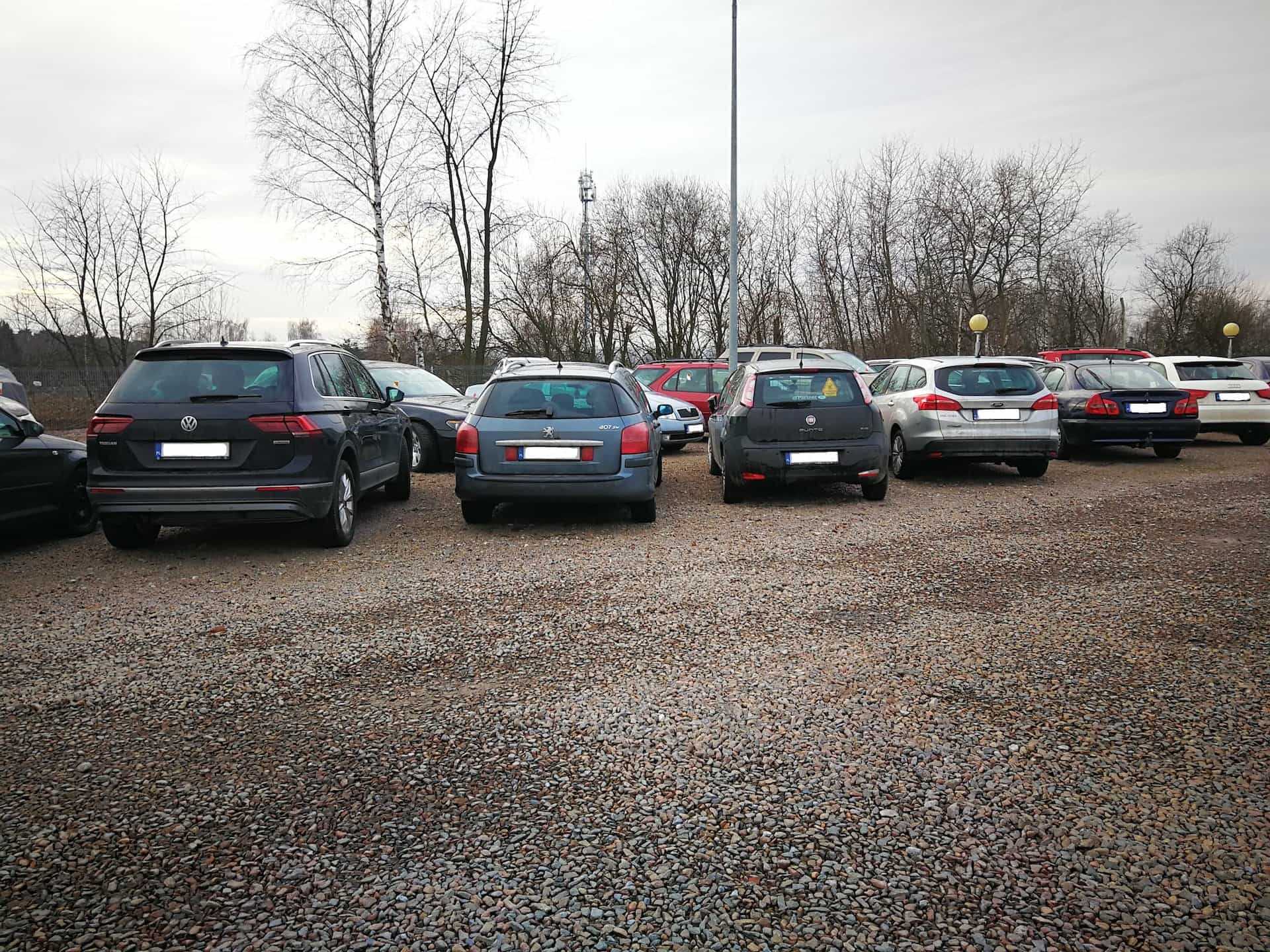 PLUS Parking - zdjęcie parkingu