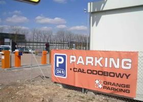 Orange Parking