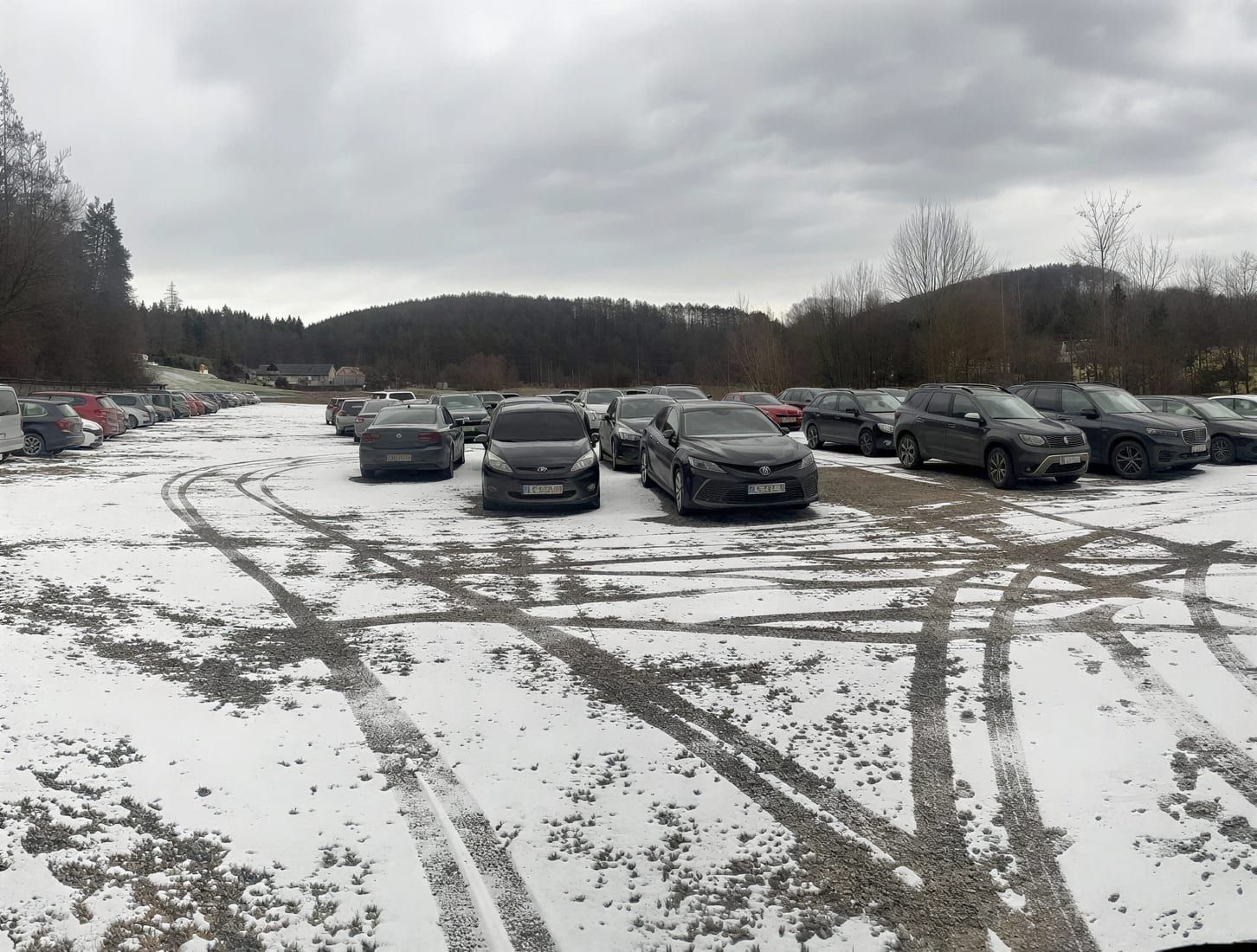 Victory Cars P2 - parking lotnisko Kraków-Balice (KRK) - zdjęcie parkingu