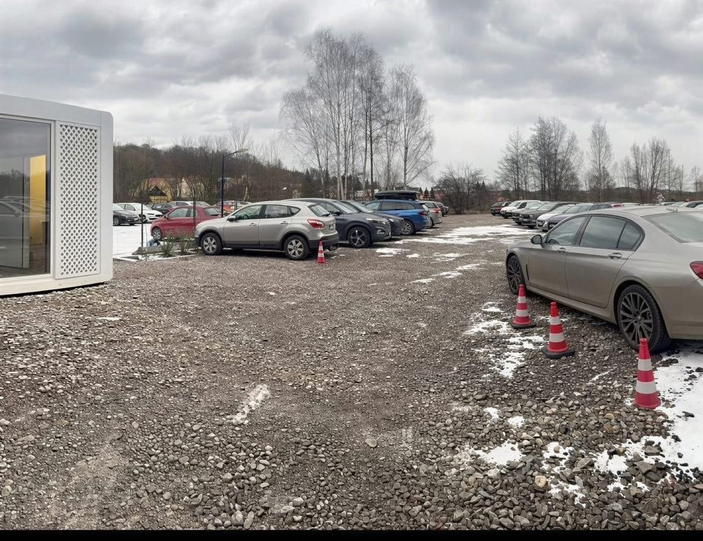 Victory Cars P2 - parking lotnisko Kraków-Balice (KRK) - zdjęcie 5