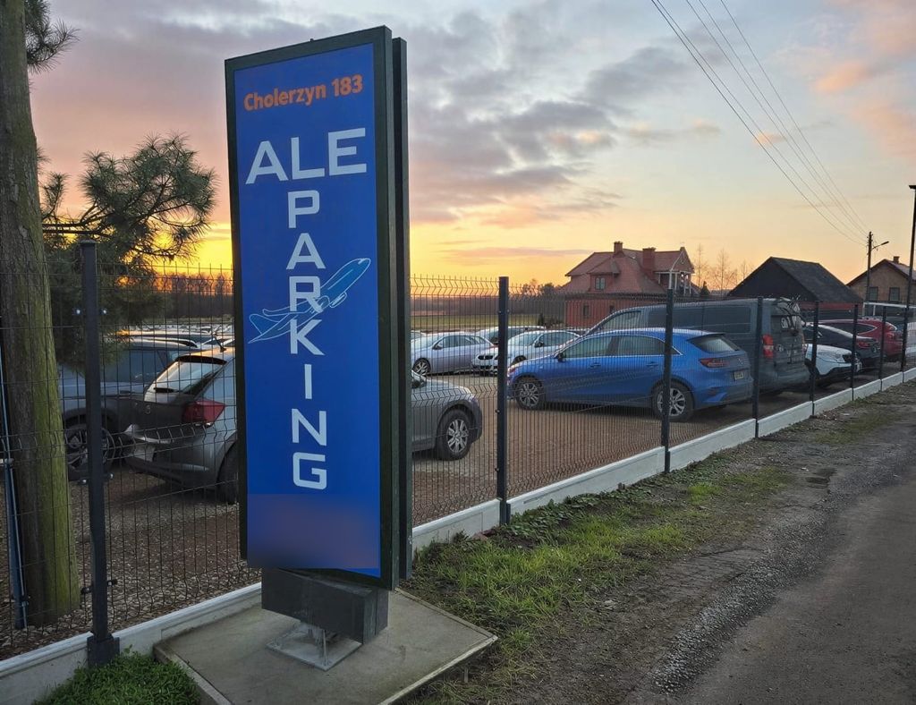 AleParking zadaszony - parking lotnisko Kraków-Balice (KRK) - zdjęcie 3