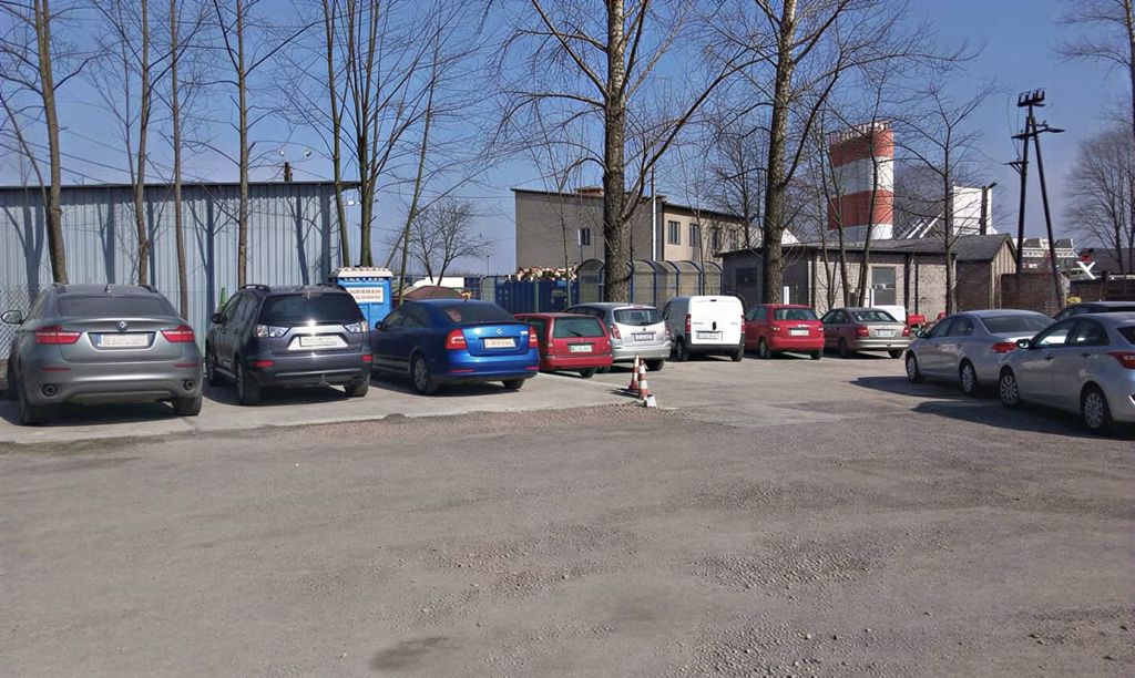 Parking Darko Balice – plac parkingowy