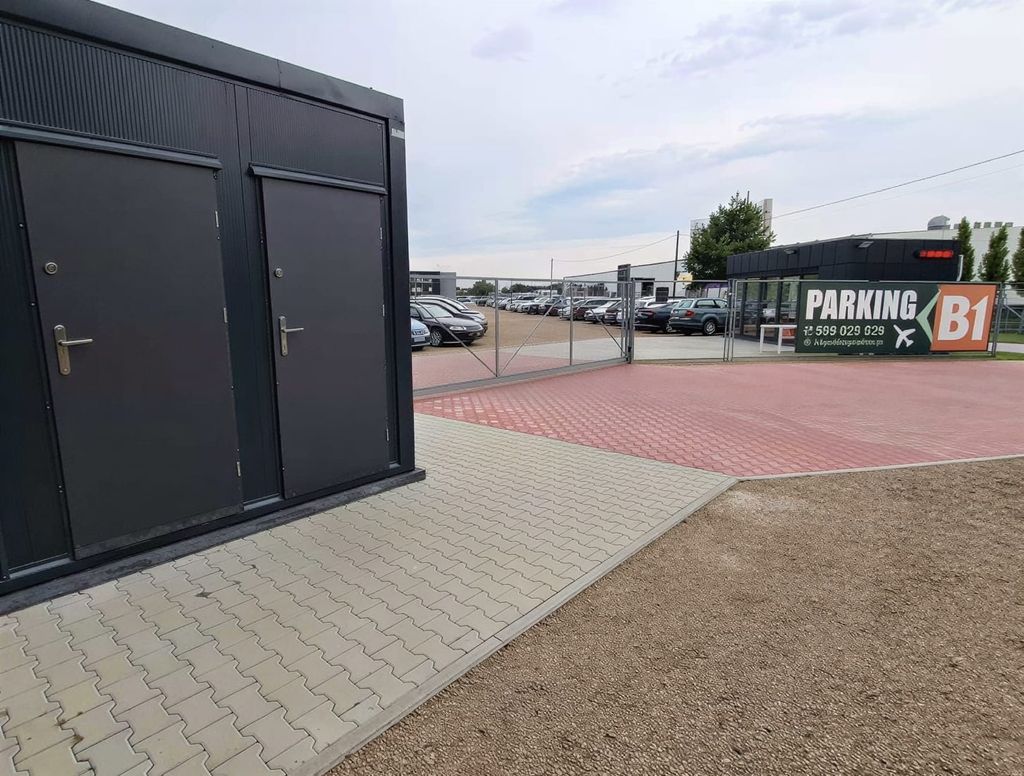Parking B1 Balice – widok parkingu