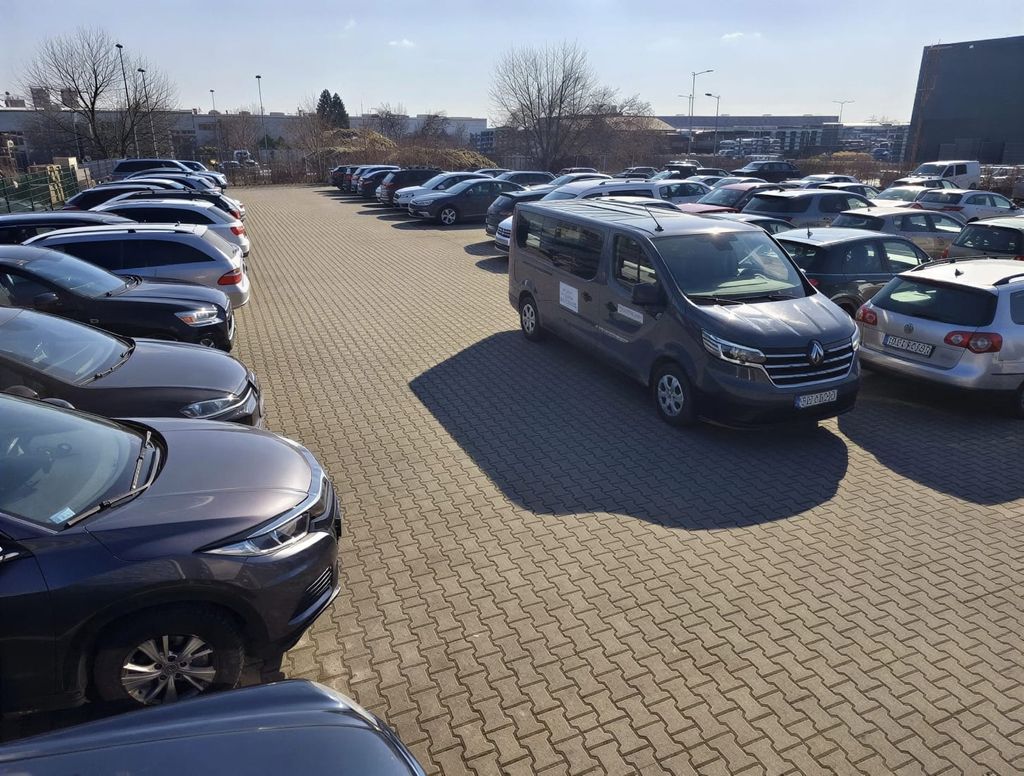 Parking Olo Car Park Balice - parking lotnisko Kraków-Balice KRK