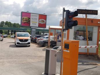 Orange Parking – rezerwacja przez Parklot - główne zdjęcie parkingu