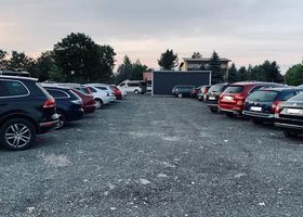 Zdjęcie parkingu Kraków KING przy lotnisku